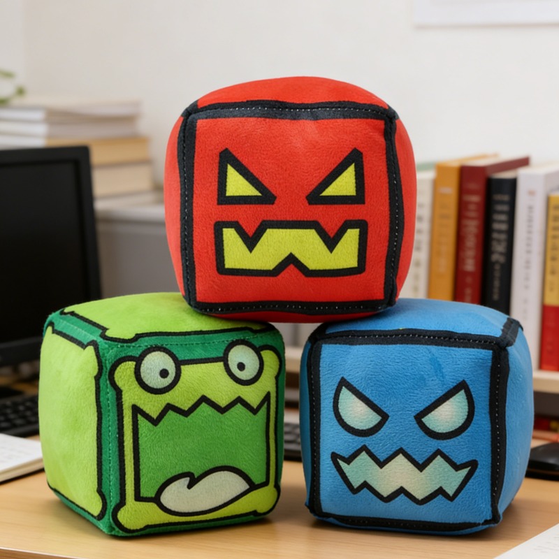 Geometryy Kawaii Throw Pillow  - đánh giá và giá Gaming Chair Cushion